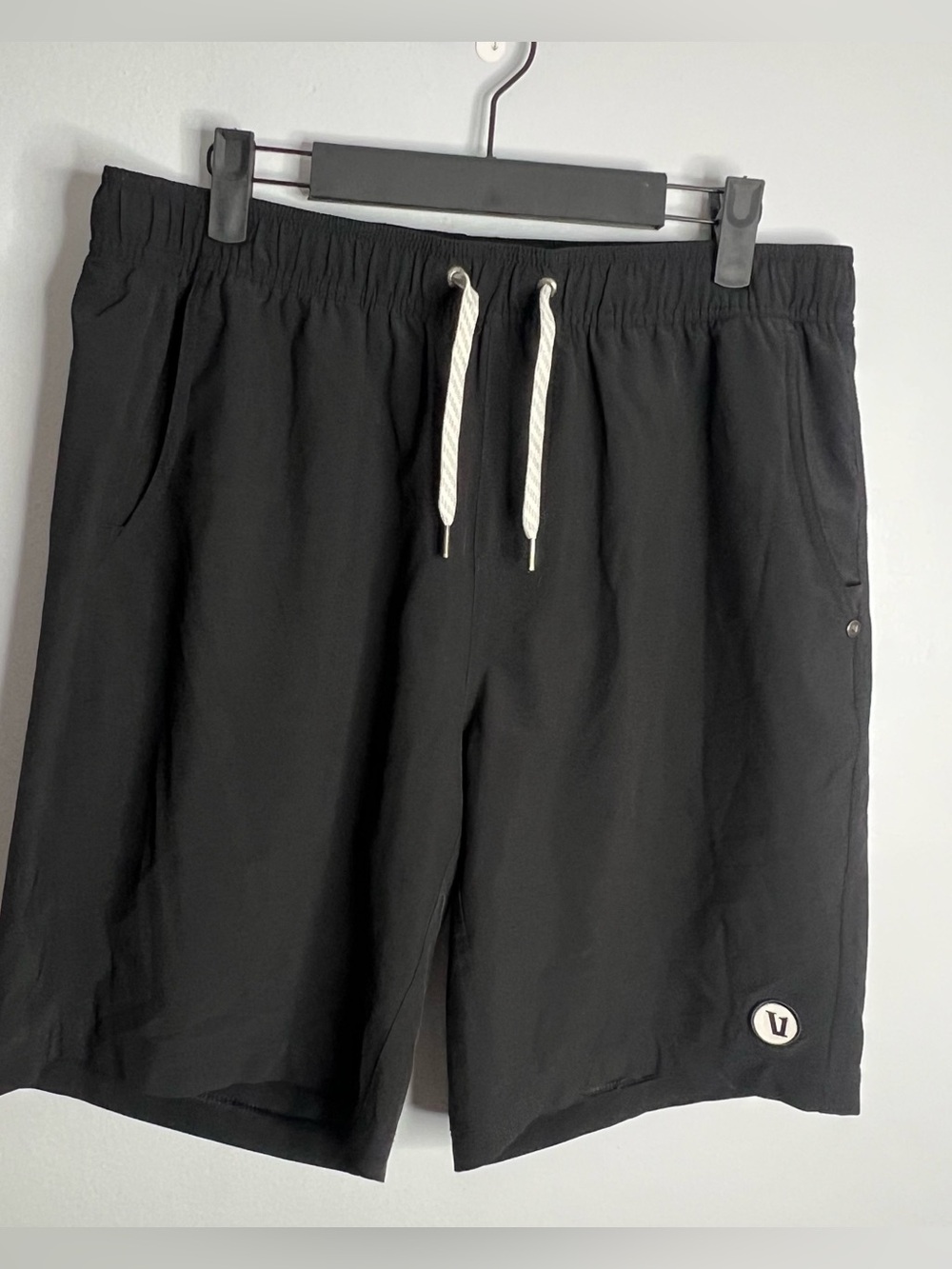 Vuori Kore Shorts 9 Inch Inseam Lined Mens Large Black V391